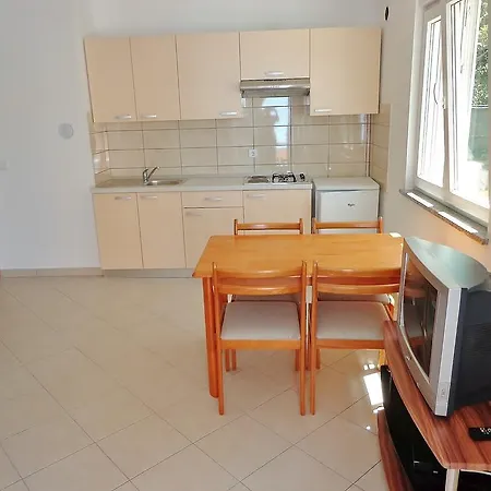 Apartman Sandra 439 Ližnjan
